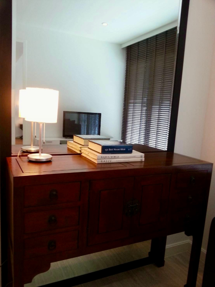 ให้เช่าคอนโดวิทยุ ชิดลม หลังสวน : 185 Rajadamri: 1bed 1bath 70sqm 67,000/mth Am: 0656199198