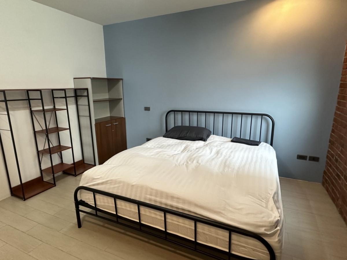 ขายอาคารพาณิชย์อ่อนนุช อุดมสุข : ขายอาคารOffice and Residential Building 6 ชั้น ถ.เอกมัย