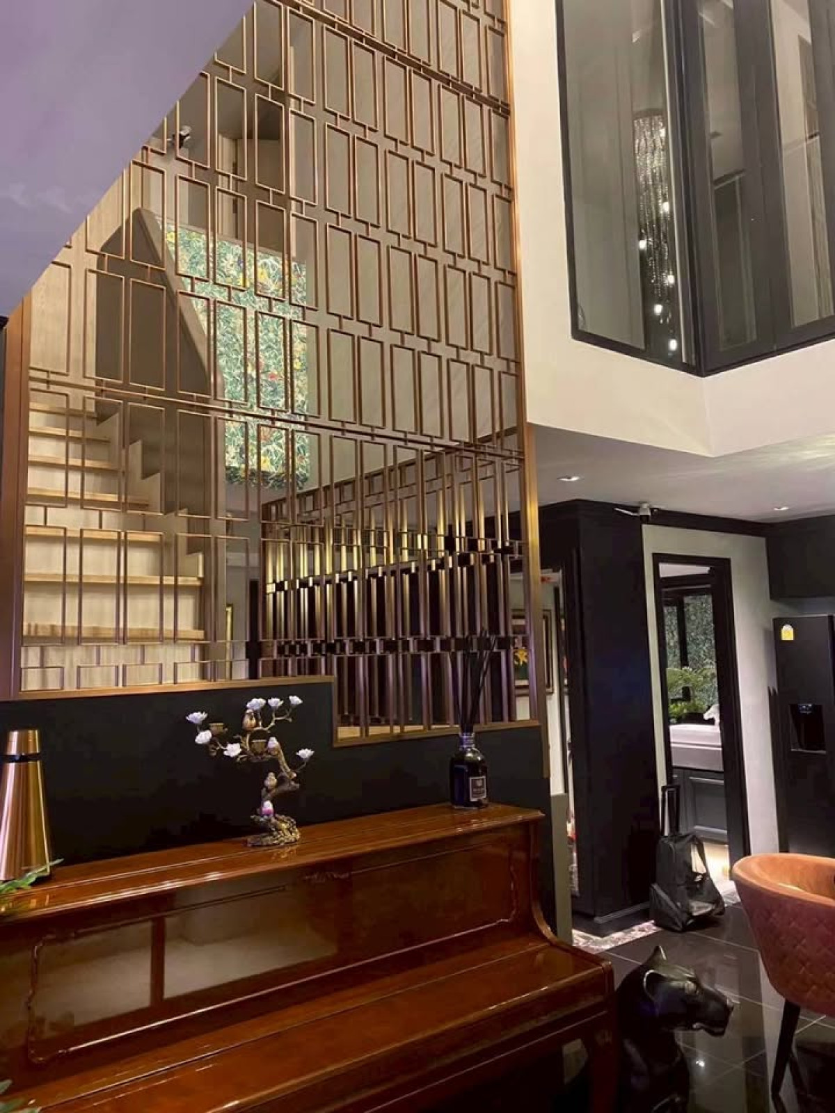 ขายคอนโดวิทยุ ชิดลม หลังสวน : ขายคอนโด ณ วรา เรสซิเดนซ์ BTS-ชิดลม ลุมพินี เขต ปทุมวัน กรุงเทพ CX-149539