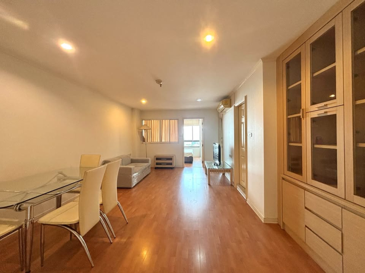 For SaleCondoSapankwai,Jatujak : For Sale Condo , Lumpini Ville Phahol - Suthisarn , BTS-Saphan Khwai , Sam Sen Nai , Phaya Thai , Bangkok , CX-148554