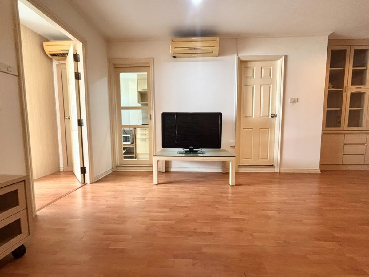 For SaleCondoSapankwai,Jatujak : For Sale Condo , Lumpini Ville Phahol - Suthisarn , BTS-Saphan Khwai , Sam Sen Nai , Phaya Thai , Bangkok , CX-148554