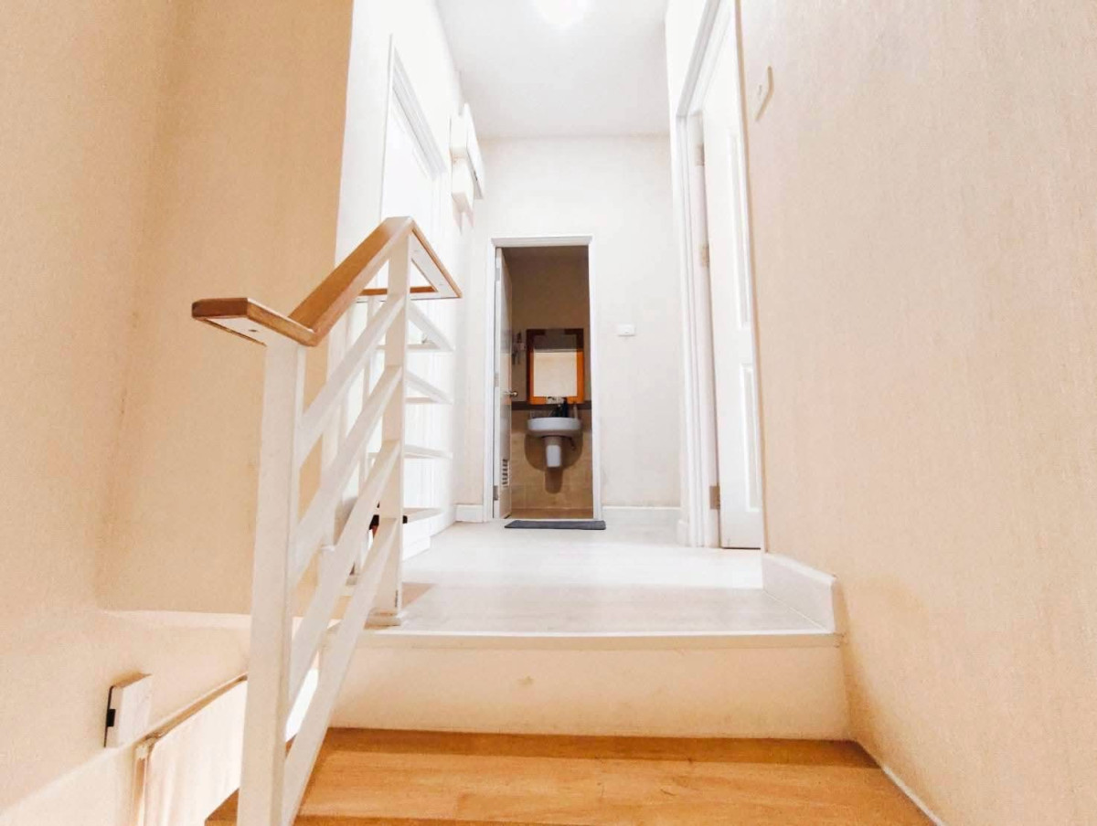 For SaleTownhomePattanakan, Srinakarin : For Sale Townhouse/Townhome , Golden Town Srinakarin-Sukhumvit , Phraek Sa , Mueang Samut Prakan , Samut Prakarn , CX-150114