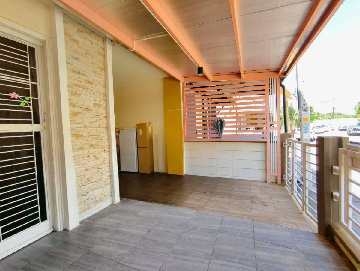 For SaleTownhomePattanakan, Srinakarin : For Sale Townhouse/Townhome , Golden Town Srinakarin-Sukhumvit , Phraek Sa , Mueang Samut Prakan , Samut Prakarn , CX-150114