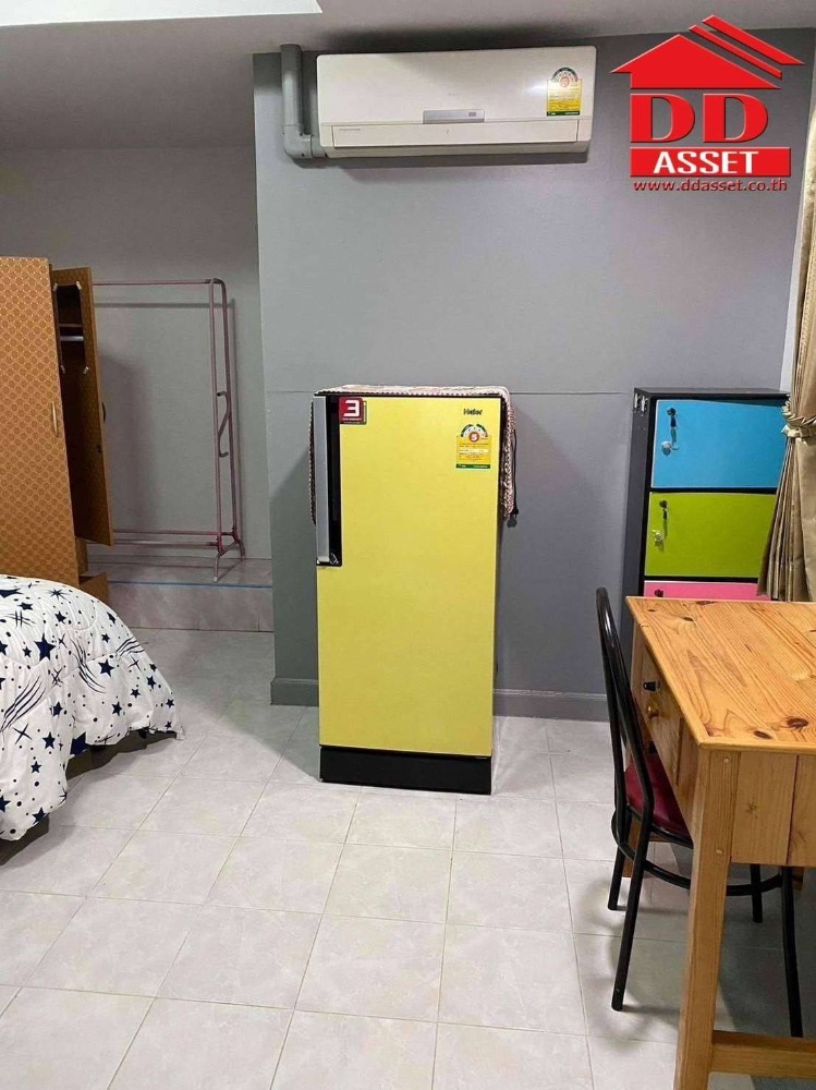 For SaleShop HouseCha-am Phetchaburi : 5-story apartment building for sale, Phetchaburi Province. Opposite Benjamathep Uthit School Ready to continue with business, code B8015