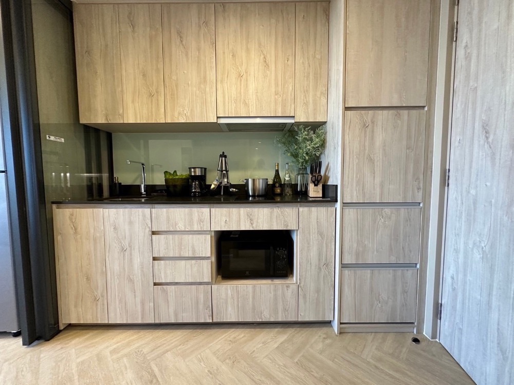 For SaleCondoRama9, Petchburi, RCA : 🔥 𝑺𝑼𝑷𝑬𝑹 𝑫𝑬𝑨𝑳 𝐋𝐚𝐧𝐝𝐦𝐚𝐫𝐤 @𝐌𝐑𝐓𝐀 𝐒𝐭𝐚𝐭𝐢𝐨𝐧 𝟏 Bedroom 𝟏 Bathroom 𝟒𝟔 Sq.m Tel📱𝟎𝟔𝟐𝟓𝟐𝟔𝟔𝟓𝟗𝟎