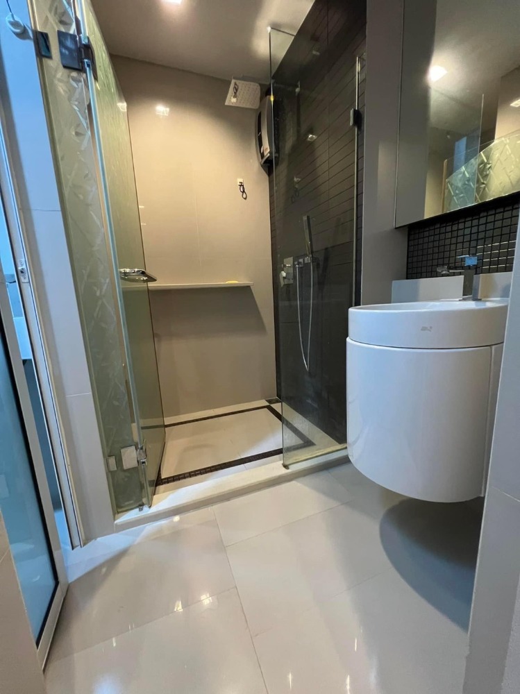 ให้เช่าคอนโดสาทร นราธิวาส : ให้เช่า📌Rhythm Sathorn📌 วิวเมือง เฟอร์นิเจอร์ เครื่องใช้ไฟฟ้าครบ เดินทางสะดวกใกล้ BTS สะพานตากสิน