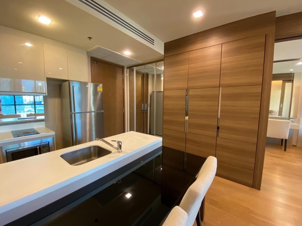 For RentCondoSathorn, Narathiwat : For rent 📣The Address Sathorn📣near BTS Chong Nonsi, fully decorated with furniture and electrical appliances.