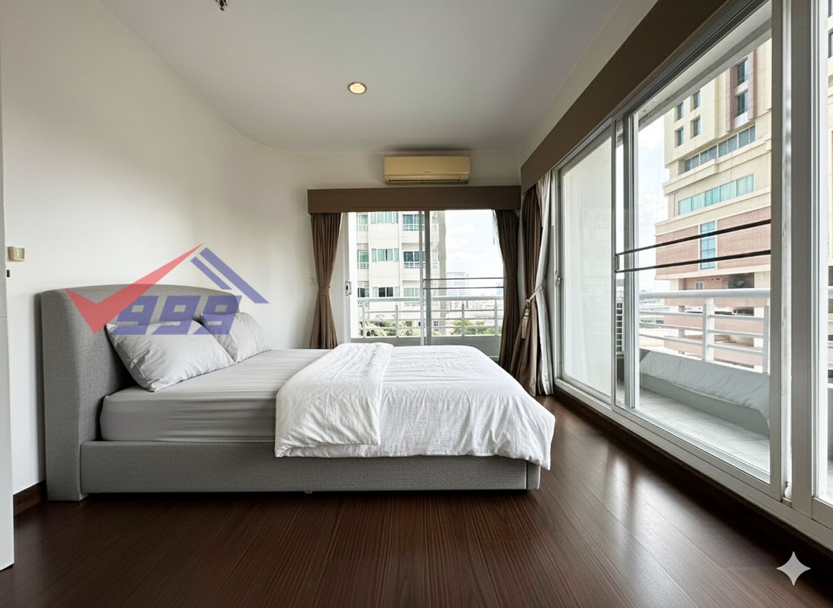 For SaleCondoPattanakan, Srinakarin : Urgent sale, Condo The Four Wings Residence, 3 bedrooms, corner room, city view, Hua Mak, Bang Kapi, Srinakarin (The Four Wings Residence)