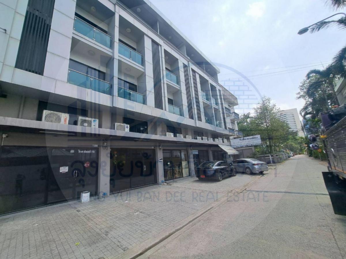 ให้เช่าโฮมออฟฟิศลาดพร้าว เซ็นทรัลลาดพร้าว : ให้เช่าโฮมออฟฟิศลาดพร้าว 18 วิภาวดี 20 จดทะเบียนได้ ห้องริม🧧🐲🎊家庭辦公室出租，Ladprao 18，Vibhavadi 20，可註冊