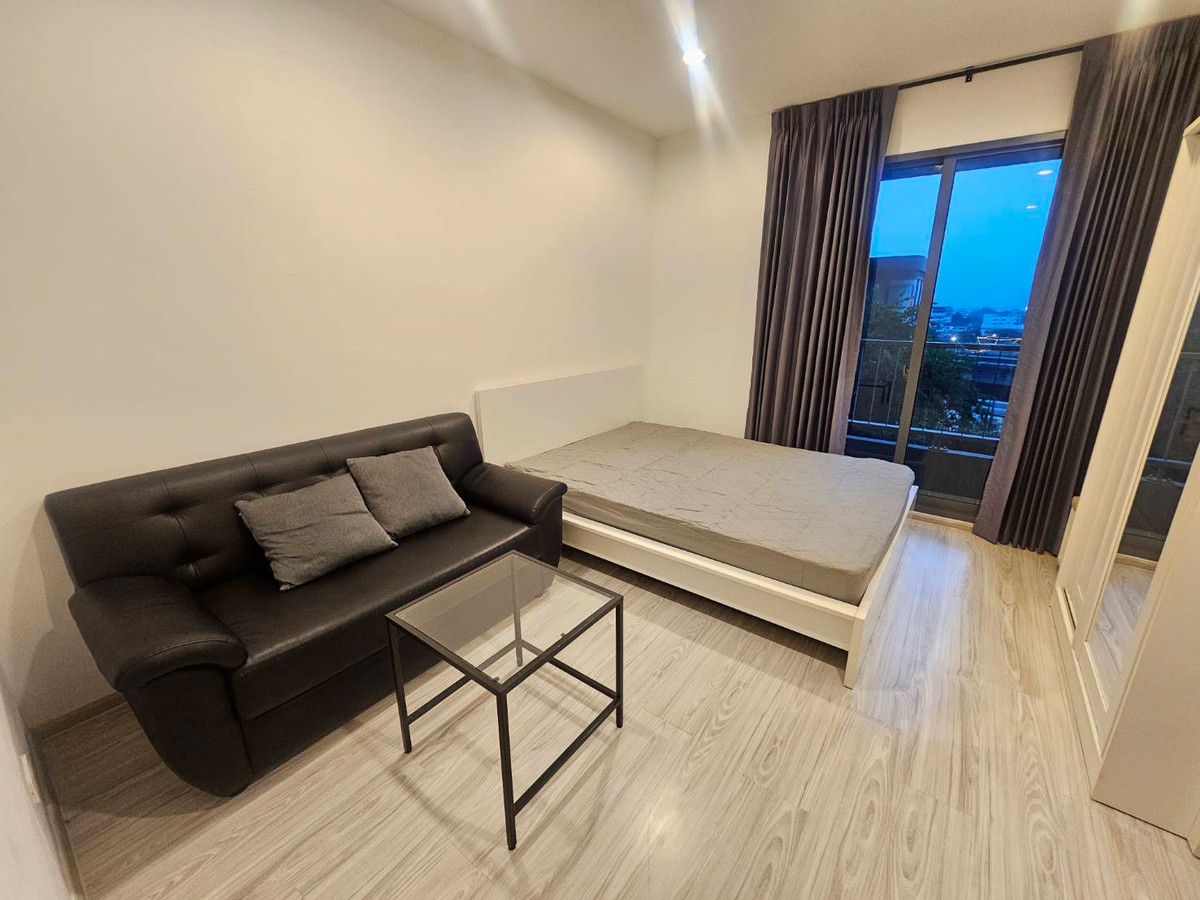 ให้เช่าคอนโดบางนา แบริ่ง ลาซาล : ห้องว่าง พร้อมเข้าอยู่ วิวสระว่ายน้ำ เช่า Studio 1 ห้องน้ำ ไอดีโอ โมบิ สุขุมวิท อีสท์เกต