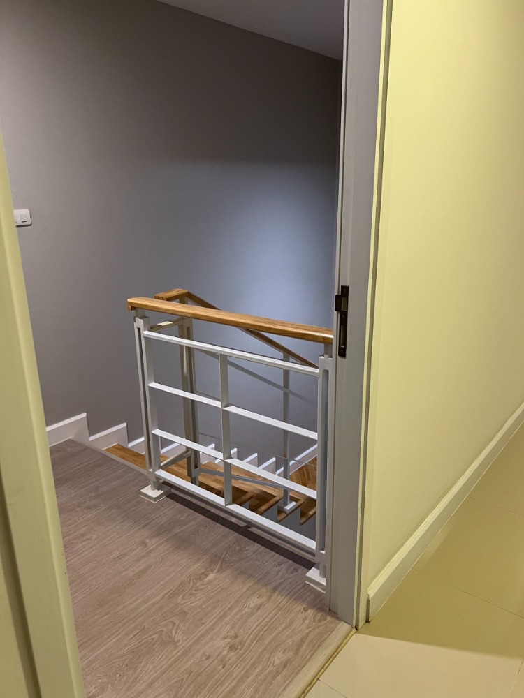 ขายคอนโดนนทบุรี บางใหญ่ บางบัวทอง : ขายเท่าทุน - เมโทรลักษณ์ ริเวอร์ฟร้อนท์ ห้องสวย ติดรถไฟฟ้า วิวแม่น้ำเจ้าพระยา