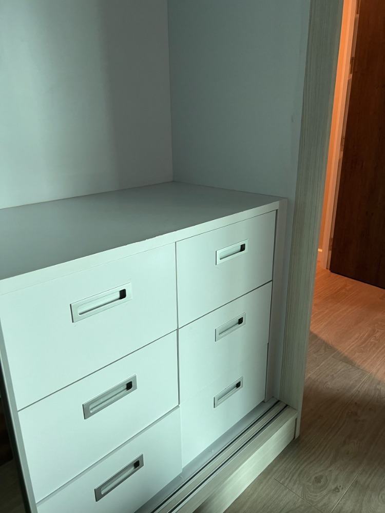 ขายคอนโดนนทบุรี บางใหญ่ บางบัวทอง : ขายเท่าทุน - เมโทรลักษณ์ ริเวอร์ฟร้อนท์ ห้องสวย ติดรถไฟฟ้า วิวแม่น้ำเจ้าพระยา