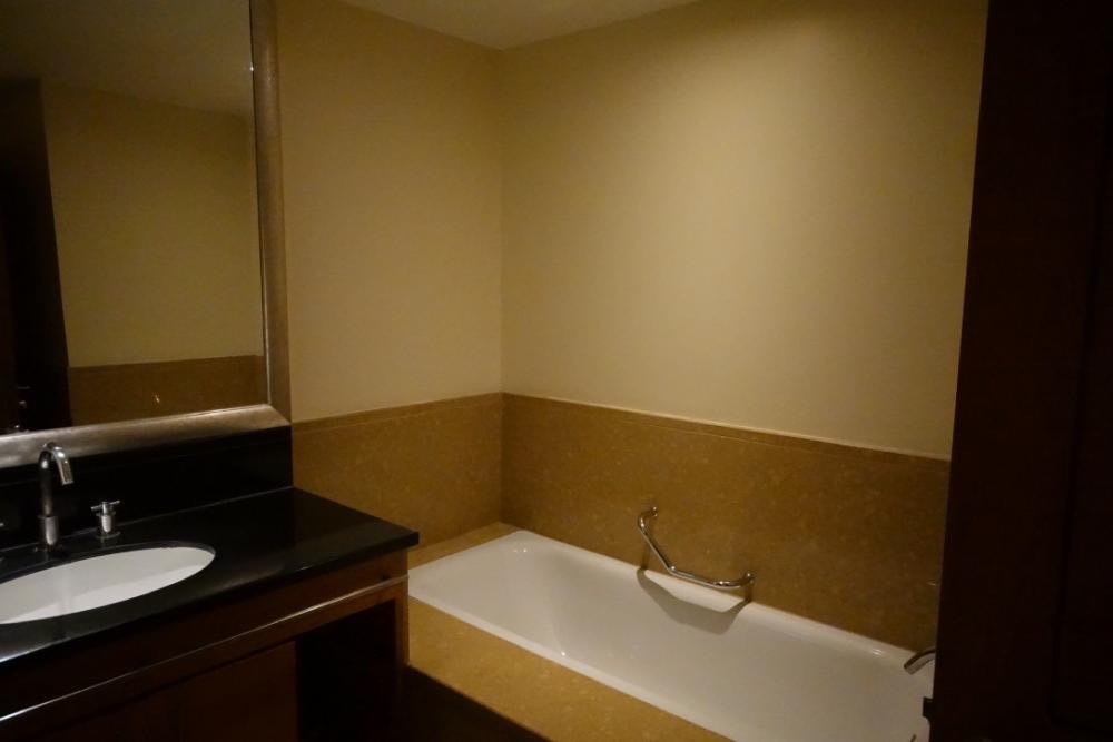 For RentCondoSathorn, Narathiwat : For rent 📣Ascott Sathorn📣 3 bedrooms, 3 bathrooms, furniture, complete electrical appliances, near BTS St. Louis.