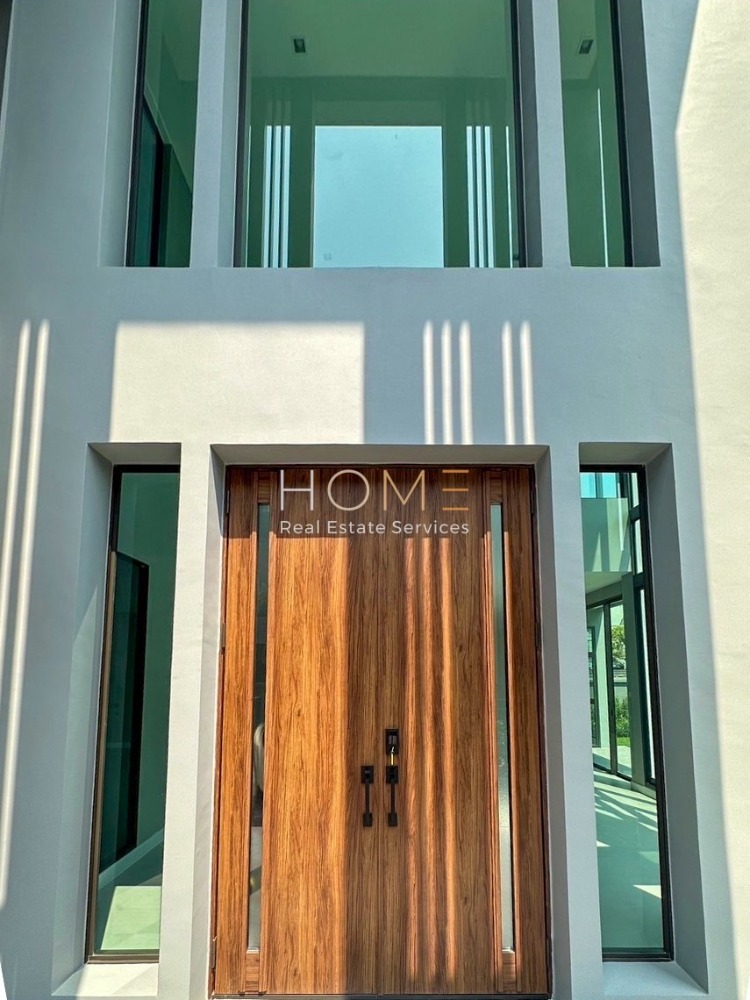 ขายบ้านพัฒนาการ ศรีนครินทร์ : บ้านเดี่ยว แกรนด์ บางกอก บูเลอวาร์ด พระราม 9 - กรุงเทพกรีฑา / 5 ห้องนอน (ขาย), Grand Bangkok Boulevard Rama 9 - Krungthepkreetha / Detached House 5 Bedrooms (FOR SALE) AA437