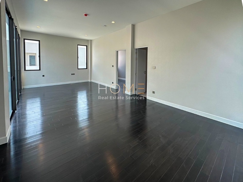 ขายบ้านพัฒนาการ ศรีนครินทร์ : บ้านเดี่ยว แกรนด์ บางกอก บูเลอวาร์ด พระราม 9 - กรุงเทพกรีฑา / 5 ห้องนอน (ขาย), Grand Bangkok Boulevard Rama 9 - Krungthepkreetha / Detached House 5 Bedrooms (FOR SALE) AA437