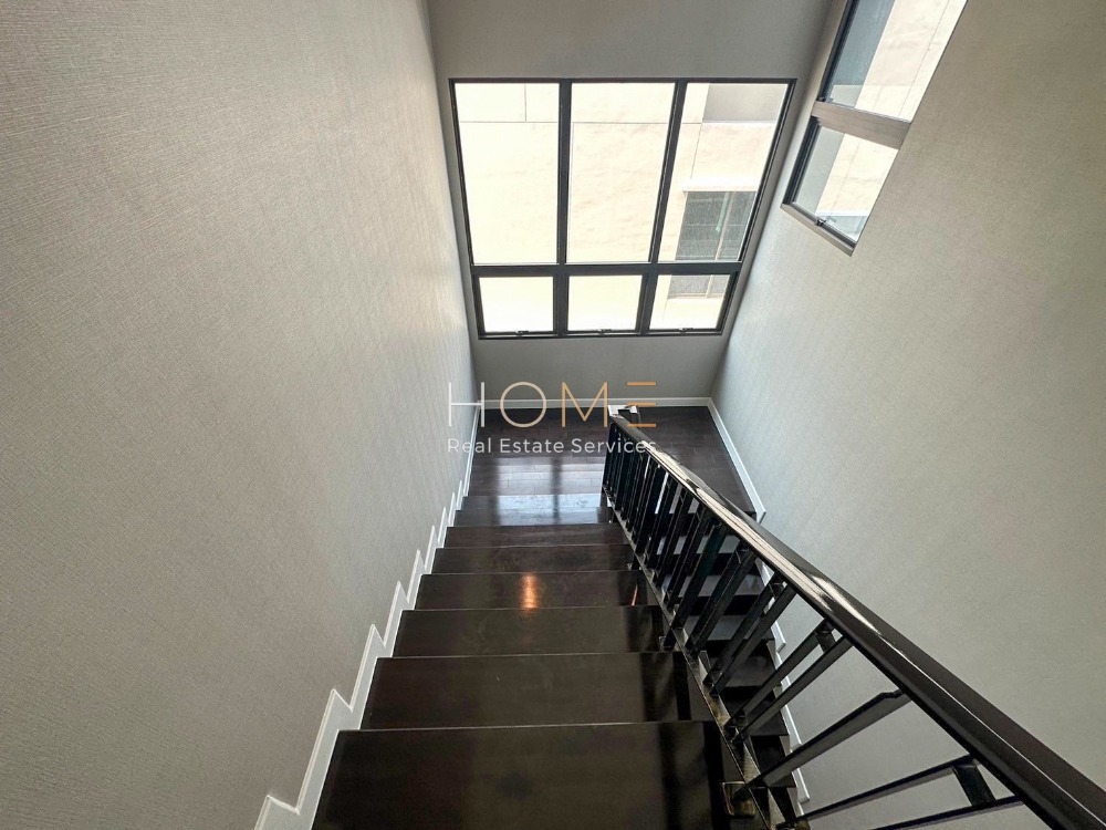 ขายบ้านพัฒนาการ ศรีนครินทร์ : บ้านเดี่ยว แกรนด์ บางกอก บูเลอวาร์ด พระราม 9 - กรุงเทพกรีฑา / 5 ห้องนอน (ขาย), Grand Bangkok Boulevard Rama 9 - Krungthepkreetha / Detached House 5 Bedrooms (FOR SALE) AA437