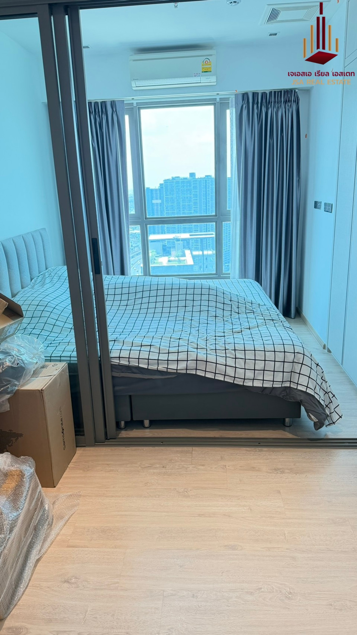 ขายคอนโดท่าพระ ตลาดพลู วุฒากาศ : ✨ For Sale: Whizdom Station Ratchada - Thapra Condo ✨  💰 Only 3,300,000 THB