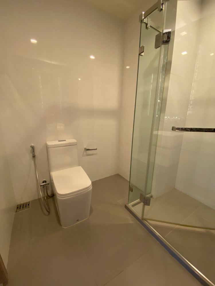 ขายคอนโดสยาม จุฬา สามย่าน : 🔥ขายด่วน🔥เดอะรูม พระราม 4 ห้องใหม่ กว้างมาก ใกล้สยาม จุฬา บรรทัดทอง