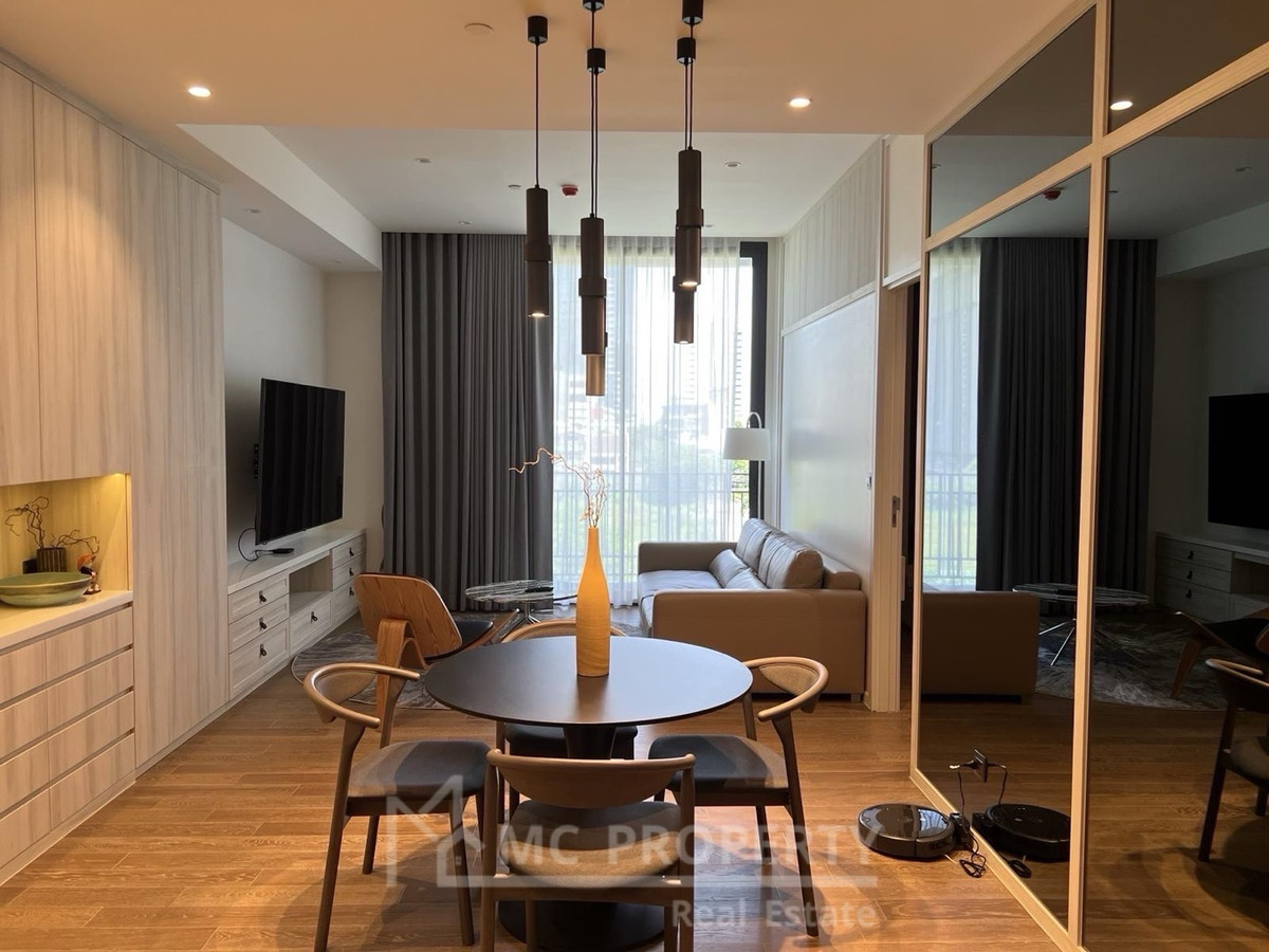 For RentCondoWitthayu, Chidlom, Langsuan, Ploenchit : Muniq Langsuan 1 Bedroom plus 80sqm For RENT ONLY 120,000 PLEASE Contact 0816878954