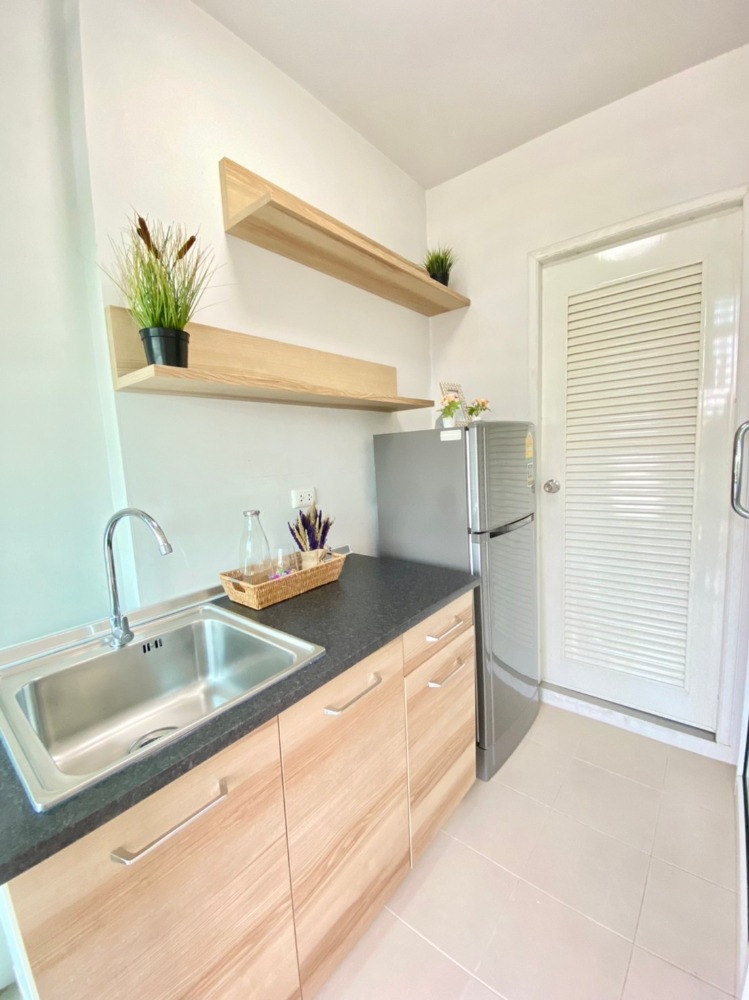 For RentCondoNawamin, Ramindra : Plum Condo Nawamin 86 30 sq m. Price 6,900 baht, new room, building c, 2nd floor, contract period: 1 year (2 months deposit, 1 month advance payment)