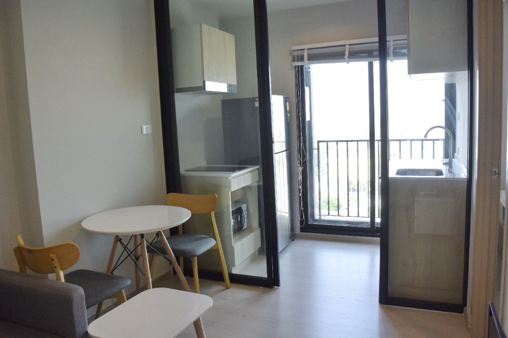 For RentCondoChaengwatana, Muangthong : For rent, Nue Noble, New Noble Ngamwongwan, has a washing machine.