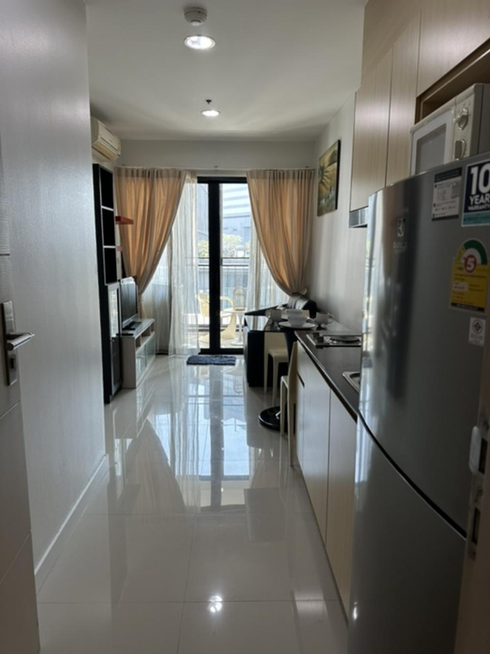 For RentCondoRatchadapisek, Huaikwang, Suttisan : 1 bedroom next to MRT Huai Khwang for rent.