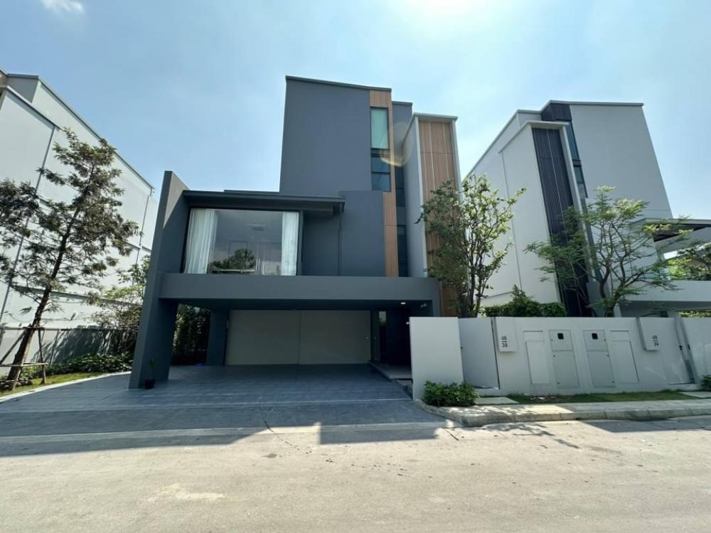 ให้เช่าบ้านพัฒนาการ ศรีนครินทร์ : ให้เช่าบ้านเดี่ยว 3 ชั้น หมู่บ้าน VIVE 2 กรุงเทพกรีฑา  5 นอน 6 น้ำ 450,000 บาท
