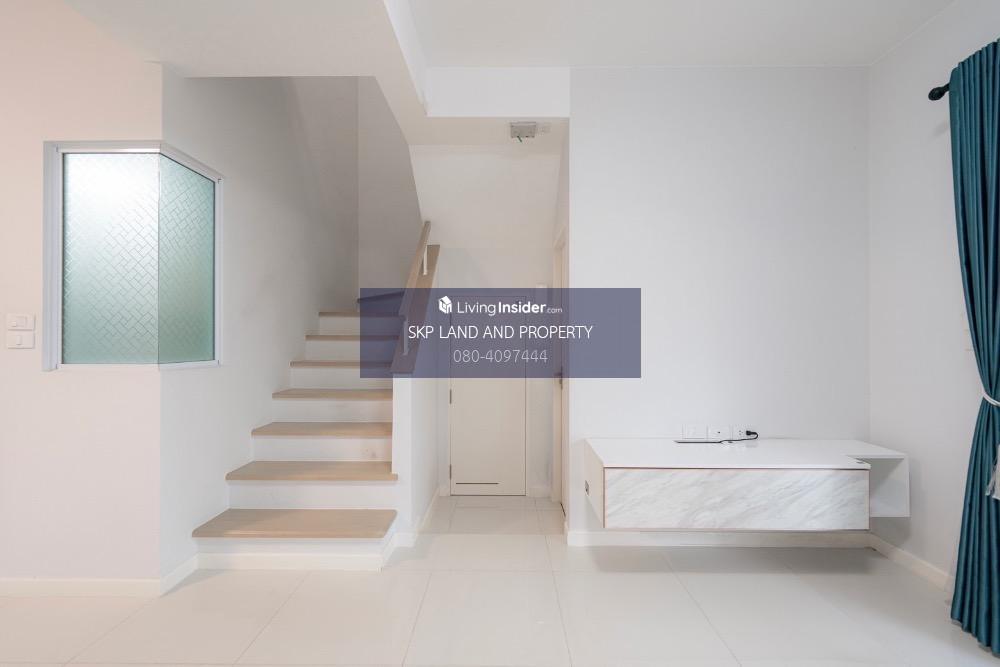 For RentHouseSamut Prakan,Samrong : Twin house for rent, Villaggio Bangna-Theparak, beautiful house, near Market Village, Suvarnabhumi, Mega Bangna.