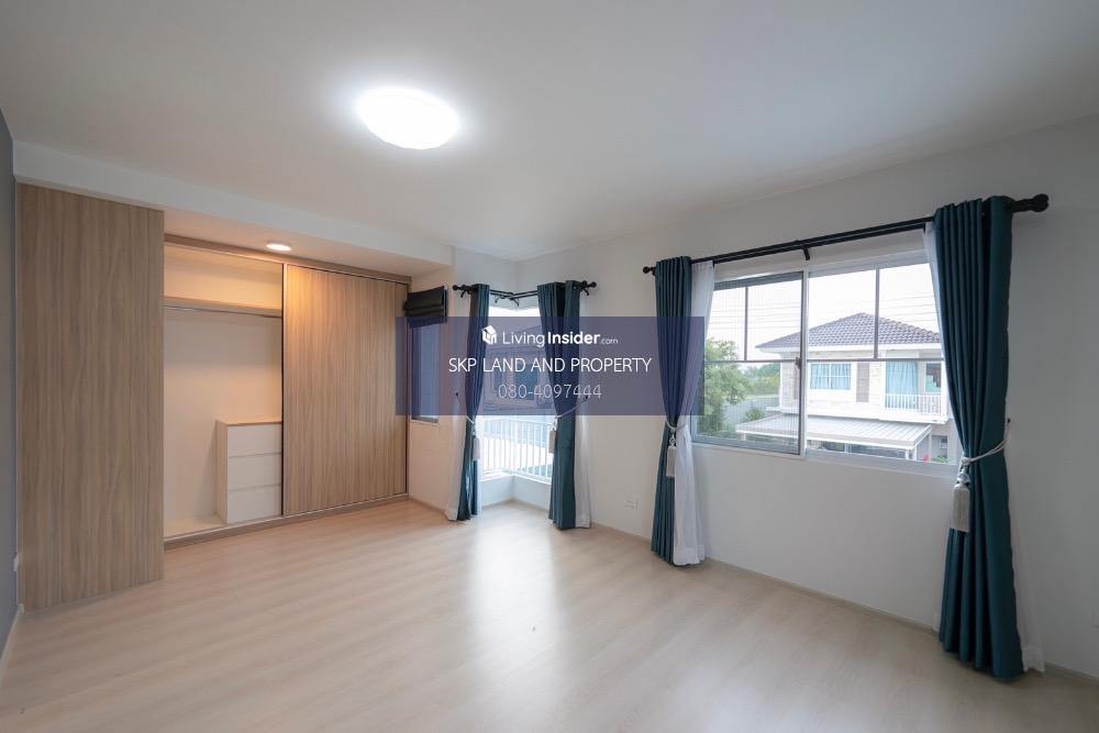 For RentHouseSamut Prakan,Samrong : Twin house for rent, Villaggio Bangna-Theparak, beautiful house, near Market Village, Suvarnabhumi, Mega Bangna.