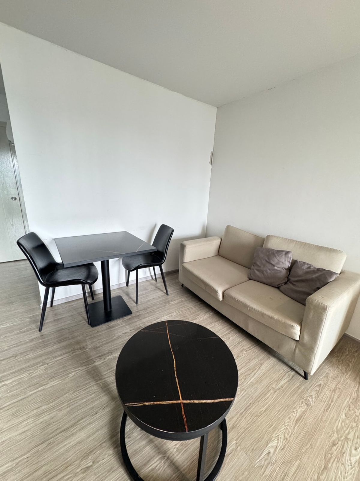 For RentCondoBang Sue, Wong Sawang, Tao Pun : 🌊 There is a washing machine ❤️💛 (For Rent) Regent Home ฺ Bangson 28 MRT