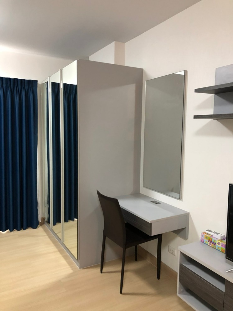 ขายคอนโดรัตนาธิเบศร์ สนามบินน้ำ พระนั่งเกล้า : (Sale !!)ขายพร้อมผู้เช่า คอนโด SUPALAI LOFT แคราย ห้องสตูดิโอ ใกล้รถไฟฟ้าสายสีชมพู 300 เมตร (สภาพใหม่มาก ไม่ค่อยได้อยู่ 35 ตรม) พร้อมเฟอร์นิเจอร์ วิวสระว่ายน้ำ รถไฟฟ้า (เจ้าของขายเอง)