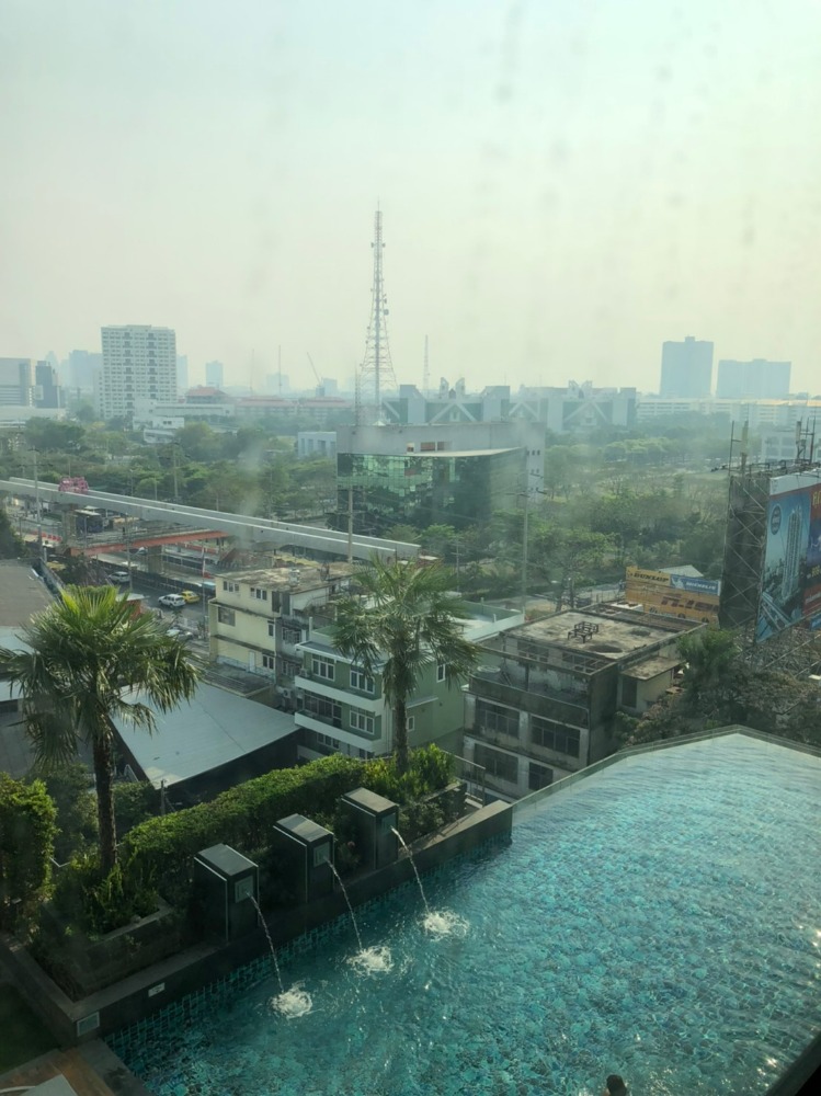 ขายคอนโดรัตนาธิเบศร์ สนามบินน้ำ พระนั่งเกล้า : (Sale !!)ขายพร้อมผู้เช่า คอนโด SUPALAI LOFT แคราย ห้องสตูดิโอ ใกล้รถไฟฟ้าสายสีชมพู 300 เมตร (สภาพใหม่มาก ไม่ค่อยได้อยู่ 35 ตรม) พร้อมเฟอร์นิเจอร์ วิวสระว่ายน้ำ รถไฟฟ้า (เจ้าของขายเอง)