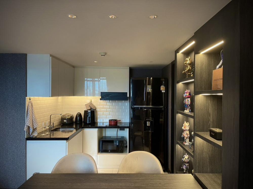 For SaleCondoOnnut, Udomsuk : 🔥🔥 For sale hot price only 80k/sqm., fully furnished loft style, price 3.99 mb,located in Bearing soi 7, cheapest in this zone.