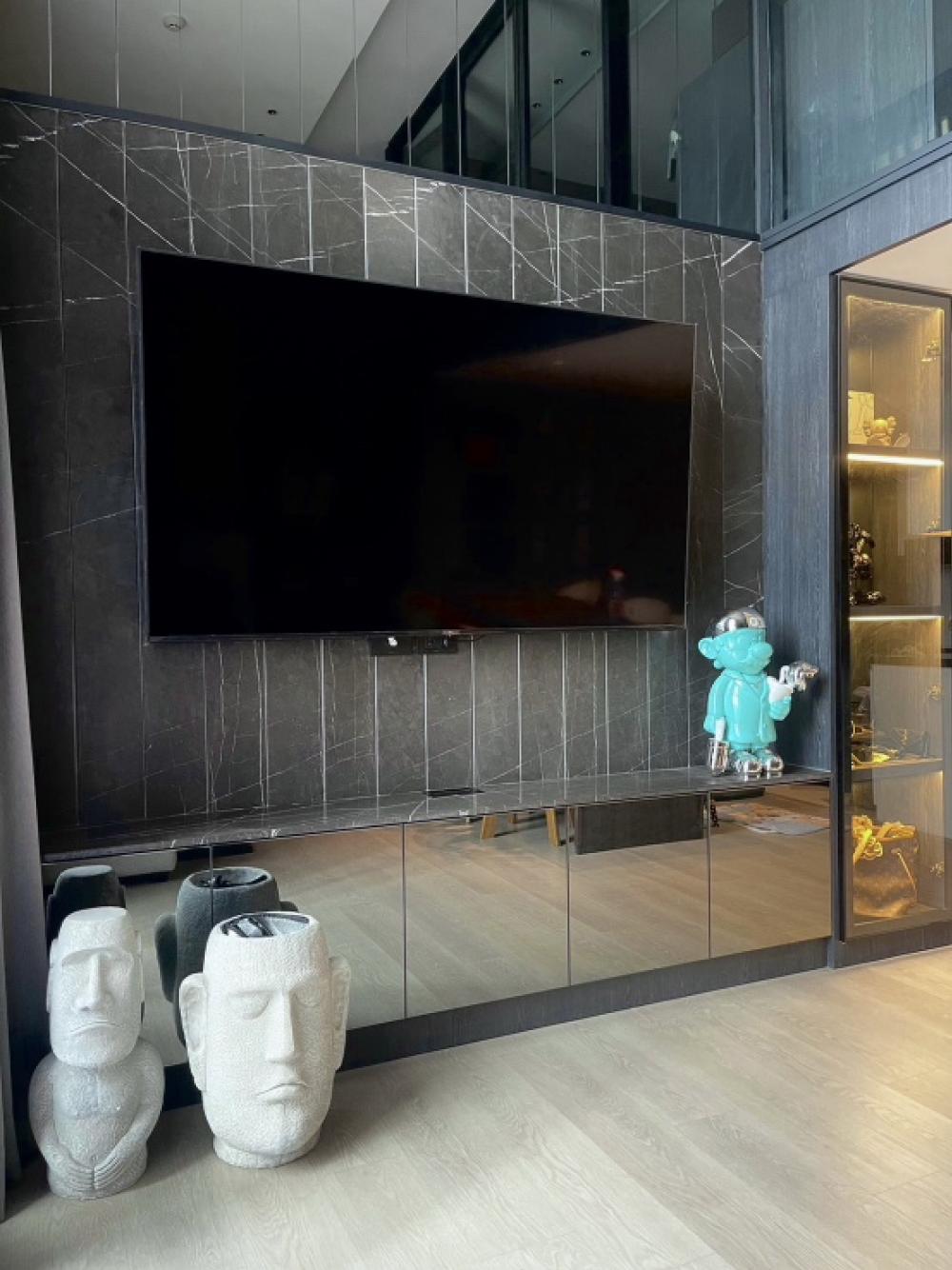 For SaleCondoOnnut, Udomsuk : 🔥🔥 For sale hot price only 80k/sqm., fully furnished loft style, price 3.99 mb,located in Bearing soi 7, cheapest in this zone.