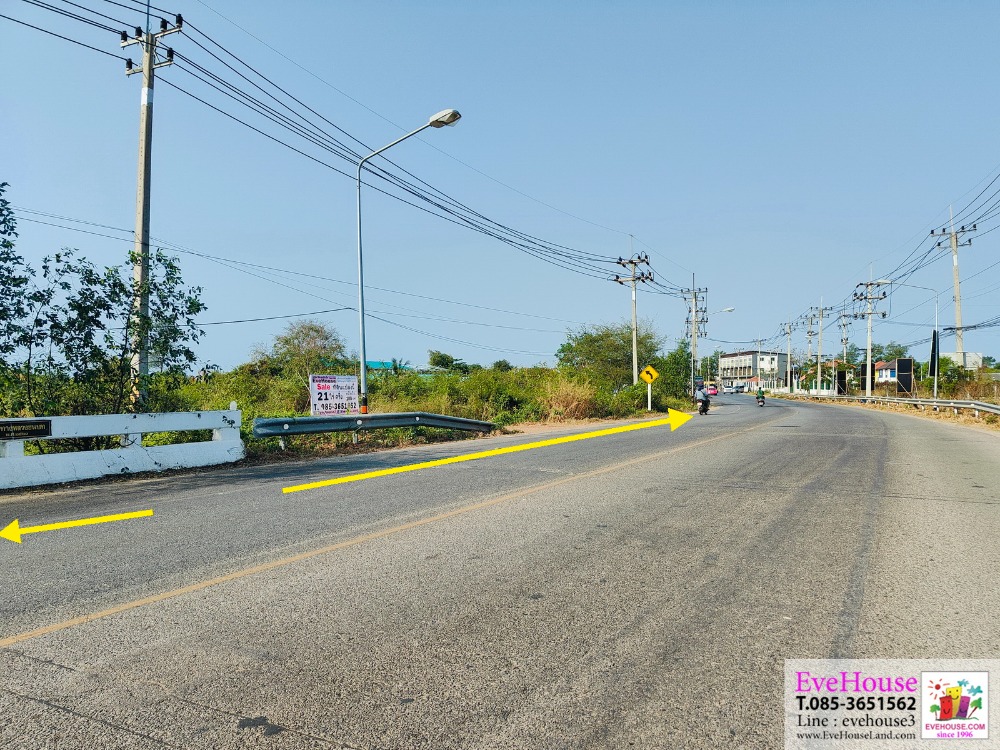 For SaleLandMahachai Samut Sakhon : Land for sale on Jesadawithi Rd, Mahachai, Samut Sakhon, 21.5 rai 11 mil/rai.