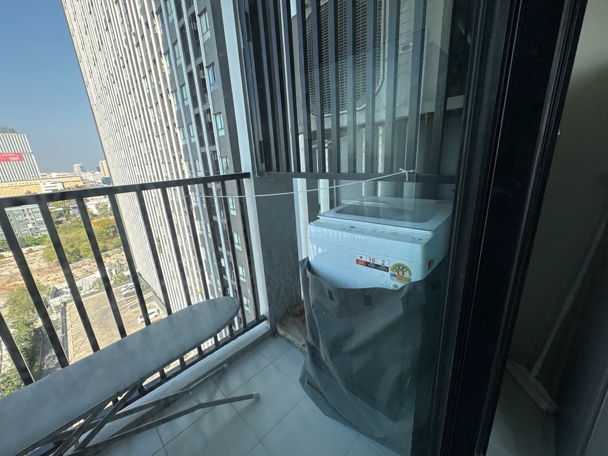 For RentCondoRama9, Petchburi, RCA : Condo for rent The Base Rama 9 - Ramkhamhaeng