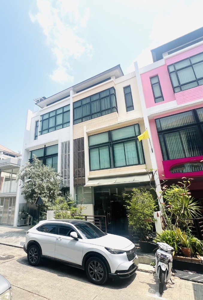 ขายโฮมออฟฟิศเลียบทางด่วนรามอินทรา : ขาย เดอะ ฮาบิแทท ศรีวรา ใกล้ Town in Town เลียบด่วนเอกมัยรามอินทรา