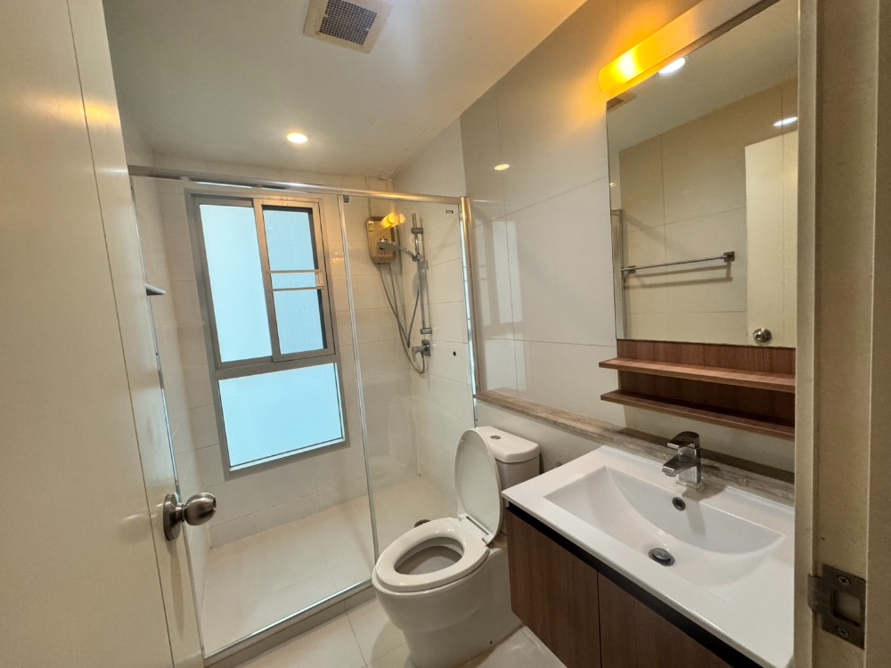 ให้เช่าคอนโดสาทร นราธิวาส : ให้เช่าด่วน !! fuse chan sathorn condo ห้องพร้อมอยู่ รีบจองด่วน !!!