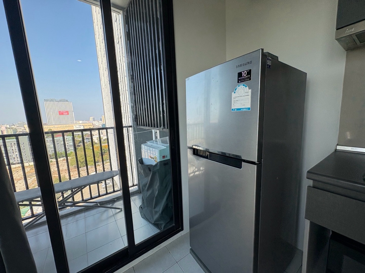 For RentCondoRama9, Petchburi, RCA : Condo for rent The Base Rama 9 - Ramkhamhaeng