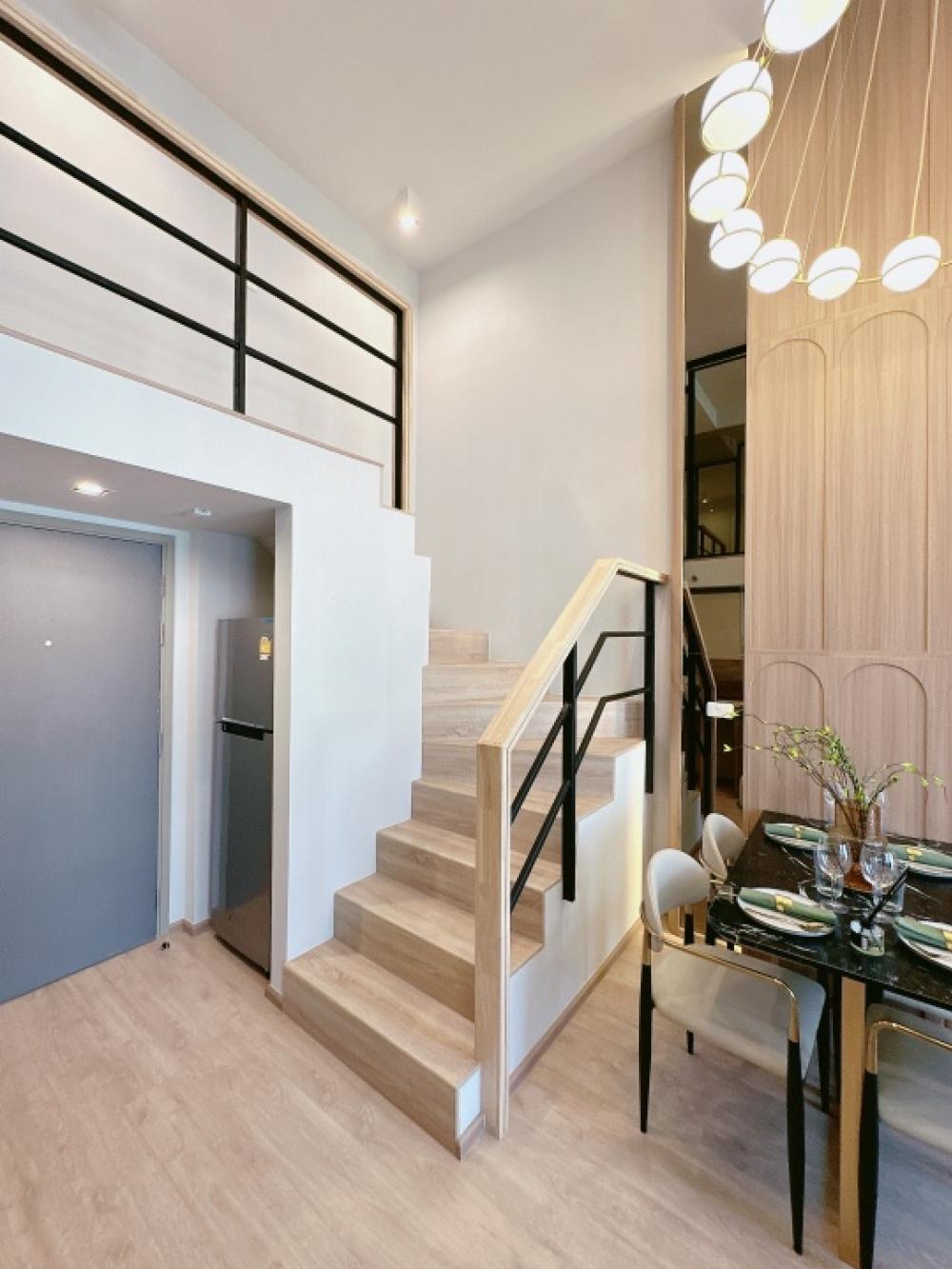 For SaleCondoRama9, Petchburi, RCA : Guaranteed best price 6️⃣.6️⃣ Two-story room, free down payment 0️⃣ baht, free all expenses.