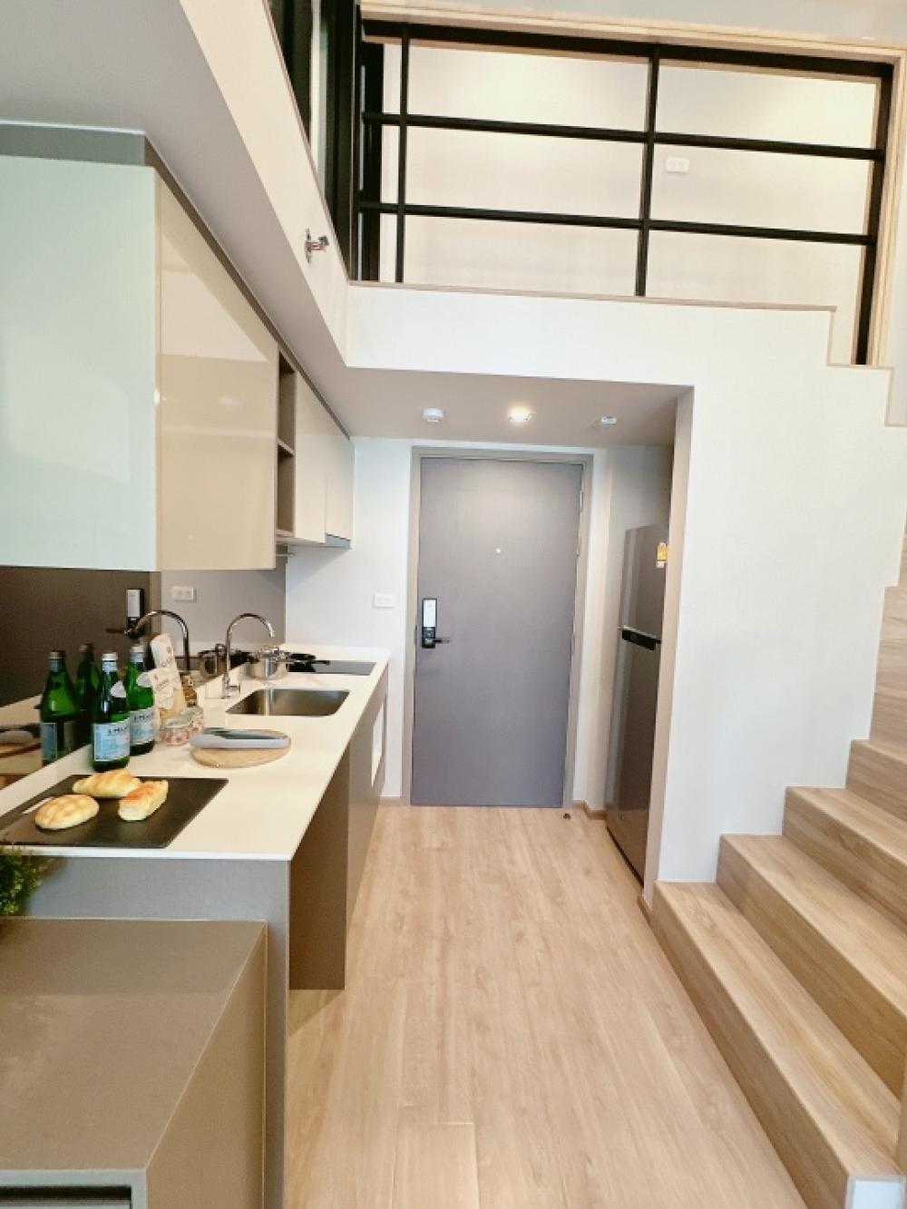 For SaleCondoRama9, Petchburi, RCA : Guaranteed best price 6️⃣.6️⃣ Two-story room, free down payment 0️⃣ baht, free all expenses.