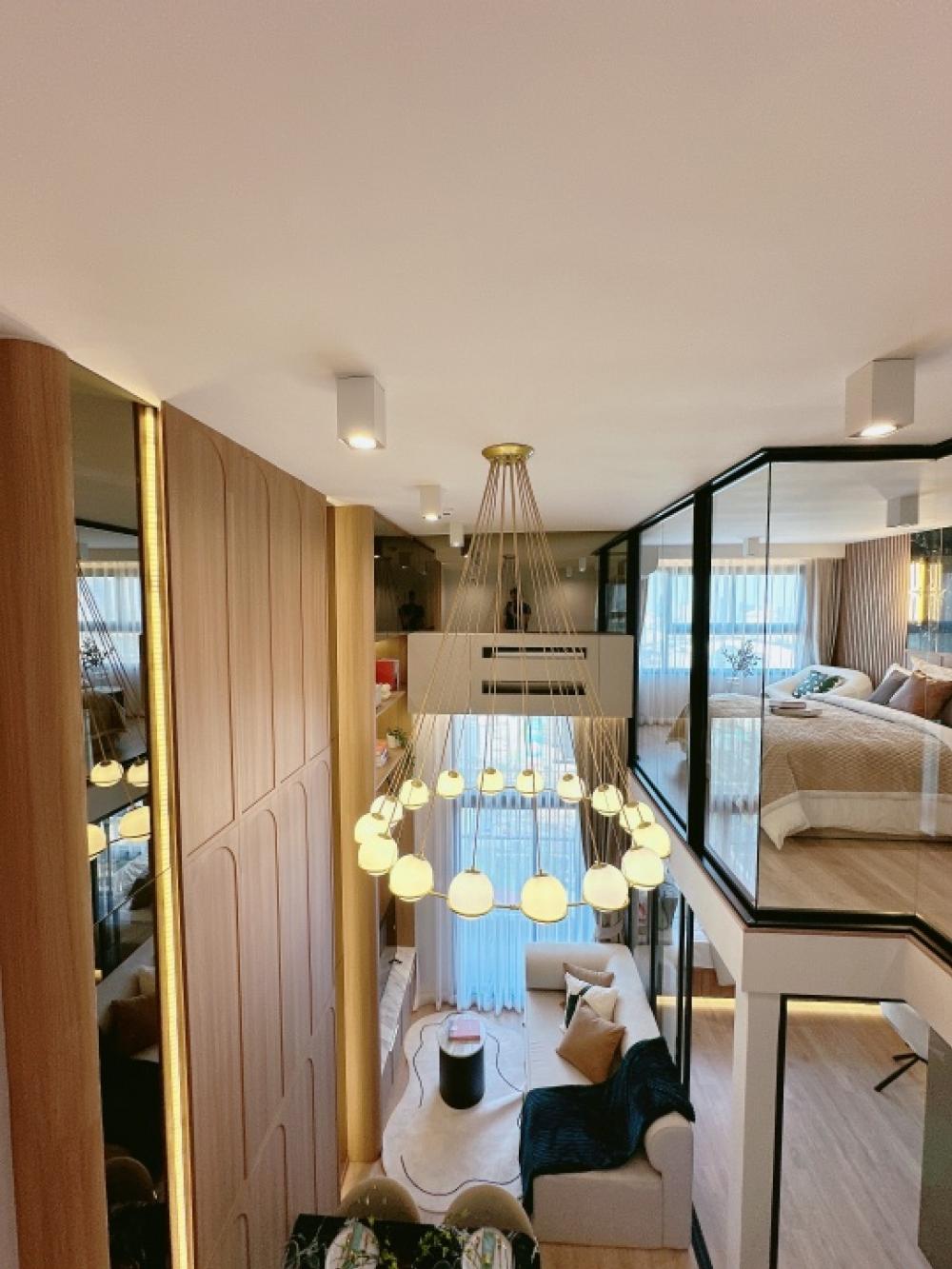 For SaleCondoRama9, Petchburi, RCA : Guaranteed best price 6️⃣.6️⃣ Two-story room, free down payment 0️⃣ baht, free all expenses.