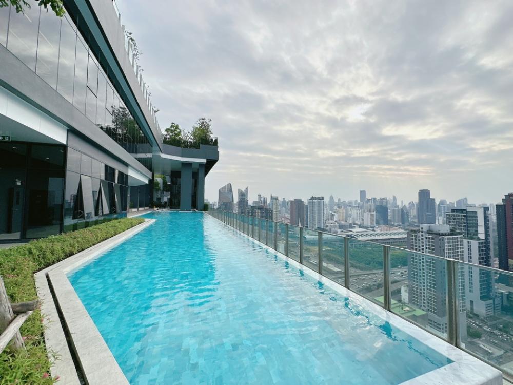 For SaleCondoRama9, Petchburi, RCA : Guaranteed best price 6️⃣.6️⃣ Two-story room, free down payment 0️⃣ baht, free all expenses.