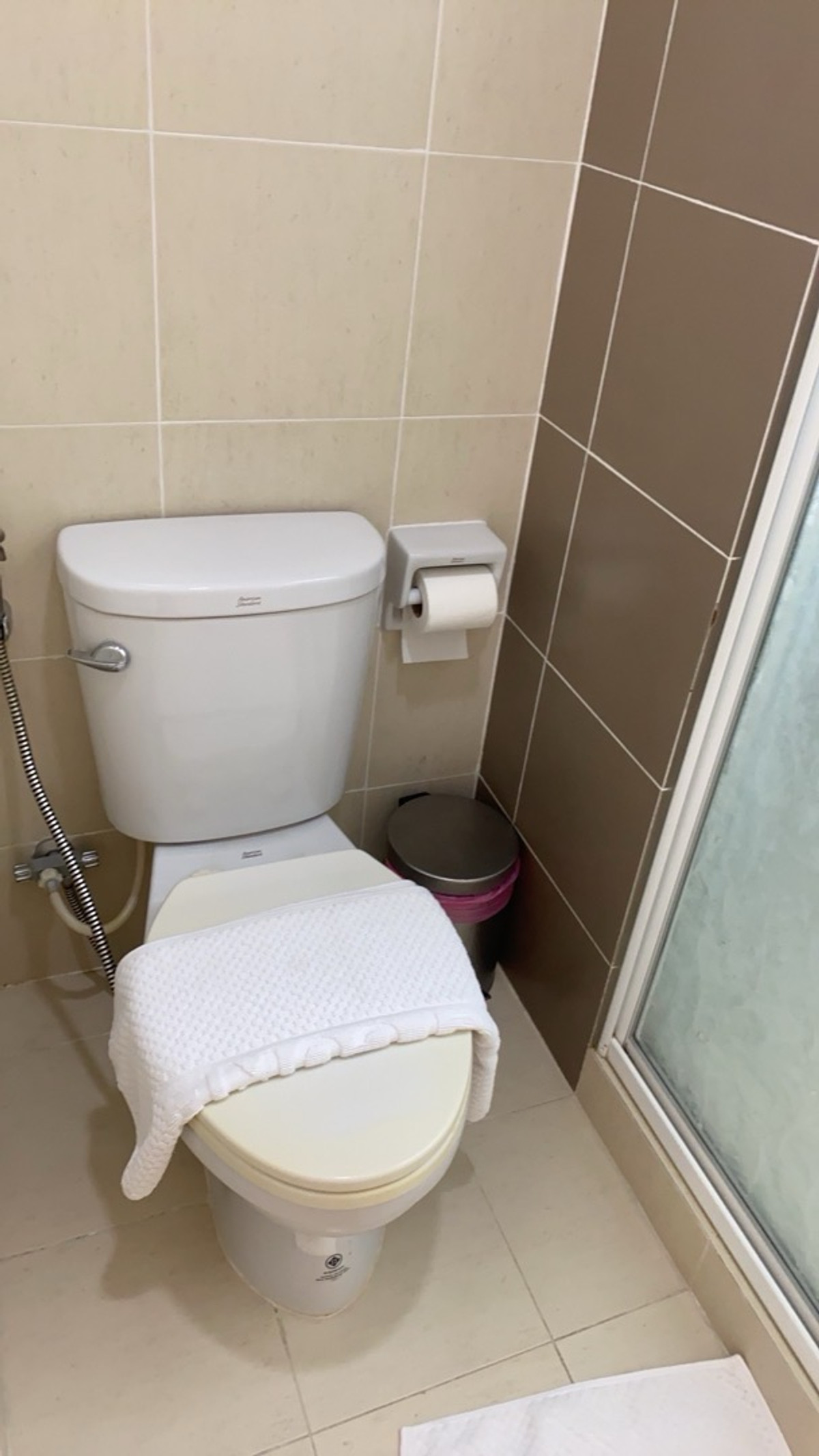 For RentCondoPattanakan, Srinakarin : 🚩 New Building 4 #Element Srinakarin Room almost 1 hrs. 1 Water. Beautiful room. There is an electric stove. Washing machine. Contact Aunt Mam 0992982923 LINEID: 0644740951 SOM4/1/19