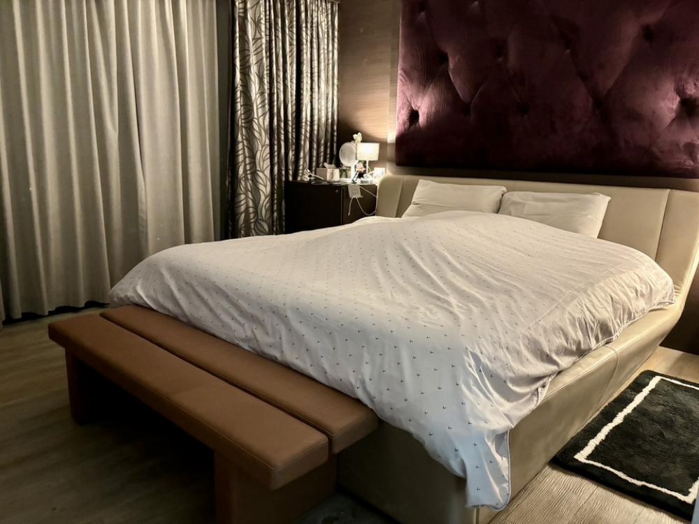 ขายคอนโดลาดพร้าว เซ็นทรัลลาดพร้าว : 📢👇Big size unit for 2 beds , big living room, unblocked of city view, near Central Ladprao, jatujak park, fully furnished.