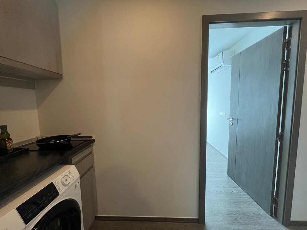 ให้เช่าคอนโดพัทยา บางแสน ชลบุรี สัตหีบ : ให้เช่าคอนโด บริกซ์ตัน แคมปัส บางแสน ติด ม.บูรพา 2 ห้องนอน 1 ห้องน้ำ 36 ตร.ม. @ บริกซ์ตัน แคมปัส บางแสน Brixton Campus Bangsaen