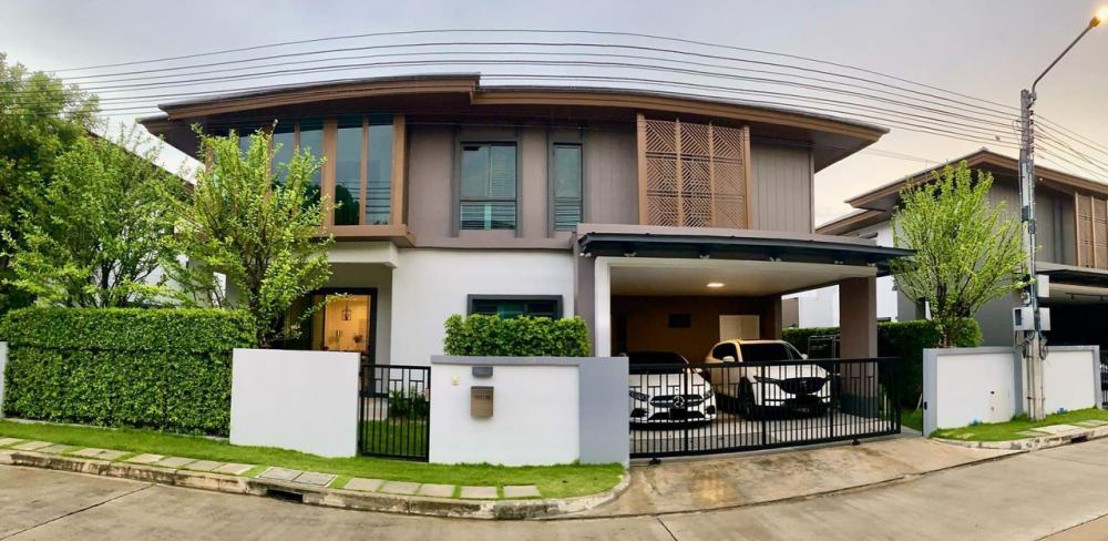 For SaleHouse : บ้านเดี่ยวหมู่บ้านบุราสิริ พัฒนาการ- พื้นที่ดิน 69.9 ตรว พื้นที่ใช้สอยในบ้าน 257 ตรม- ที่จอดรถ 2 คัน (มีต่อเติมหลังคาในส่วนของโรงจอดรถและข้างบ้านเพิ่มให้) มีโยงปลั๊กเพิ่มให้ที่โรงจอดรถ รองรับการชาร์ตรถไฟฟ้า- 4 ห้องนอน 4 ห้องน้ำ 1 ห้องทำงาน 1 ห้องครัว 1 ห้