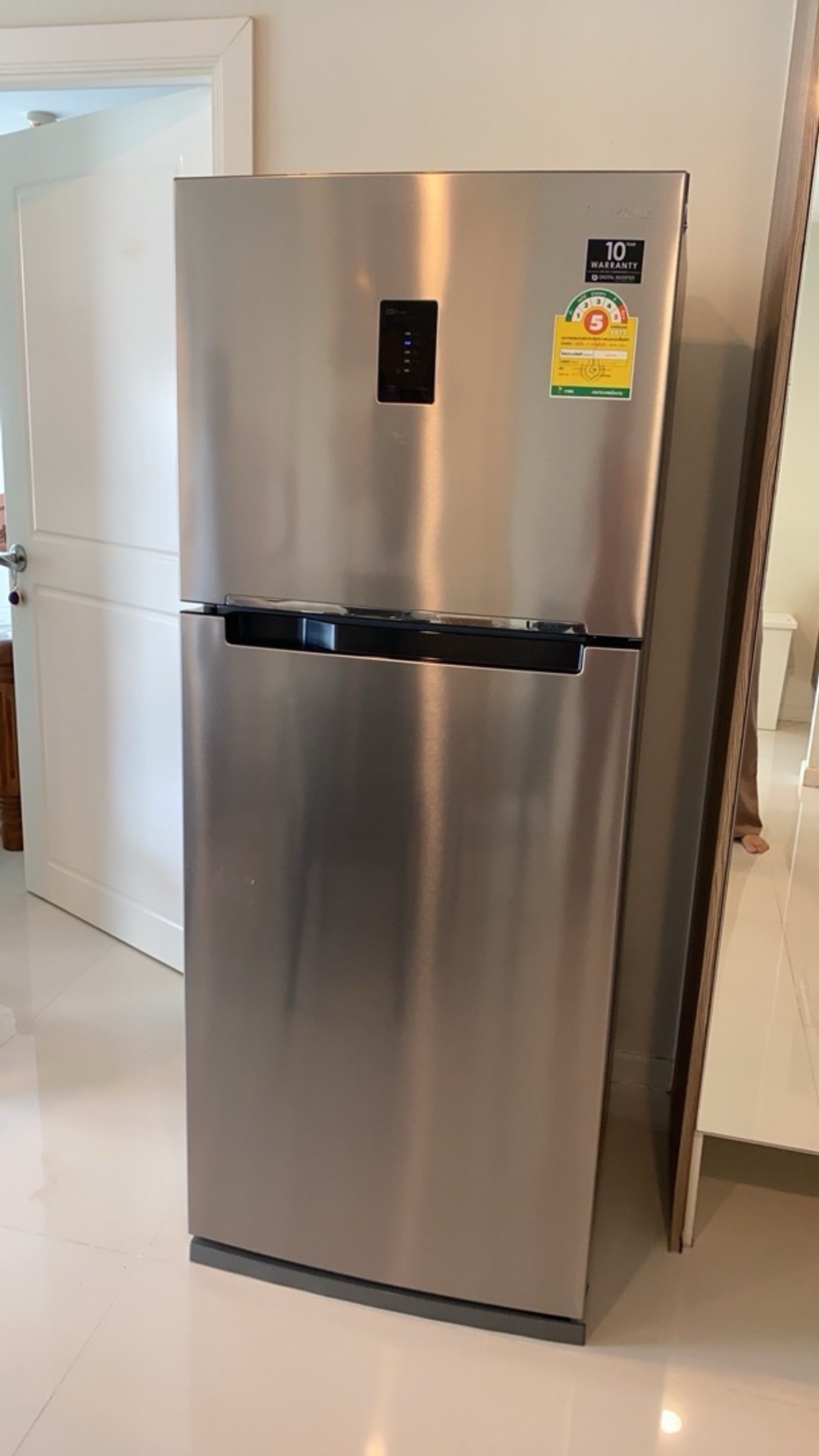 For RentCondoPattanakan, Srinakarin : 🚩 New Building 4 #Element Srinakarin Room almost 1 hrs. 1 Water. Beautiful room. There is an electric stove. Washing machine. Contact Aunt Mam 0992982923 LINEID: 0644740951 SOM4/1/19