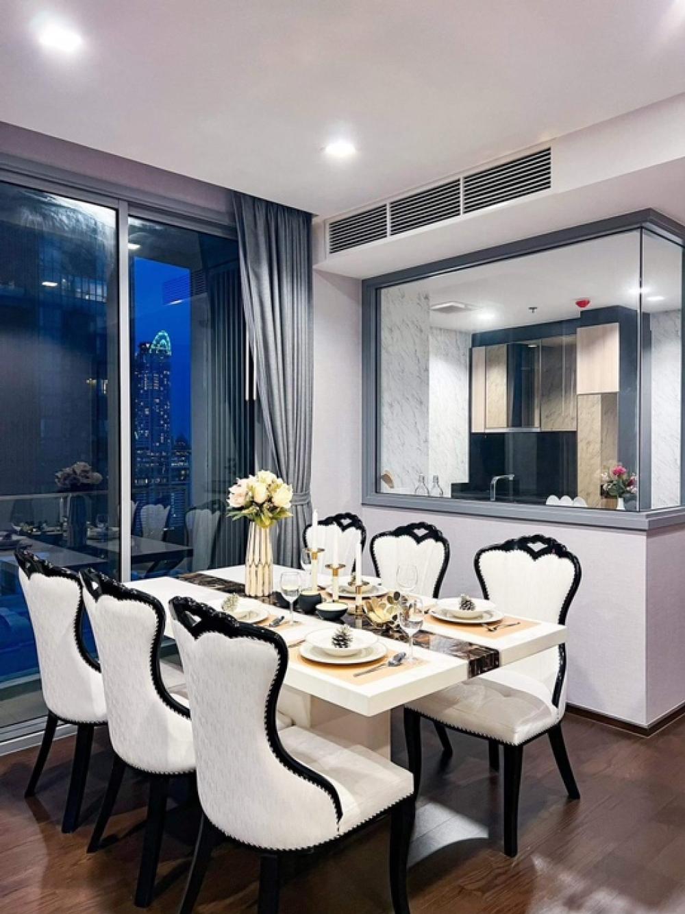 ขายคอนโดราชเทวี พญาไท : 📢👇 Only a few units of 2-beds, 80 sqm at The Line Ratchathewi with charming nice modern , fully furnished, near Siam square