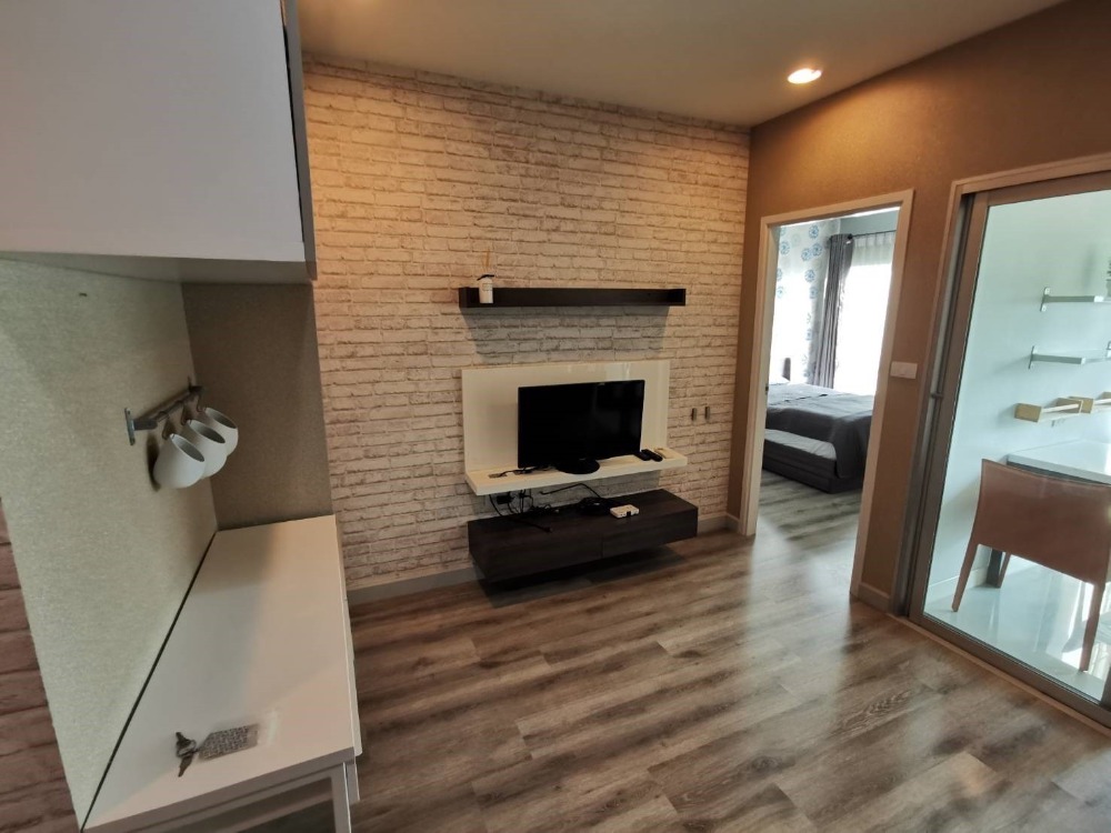 For RentCondoSathorn, Narathiwat : For rent ✨Centric Sathorn - Saint Louis✨ near BTS St. Louis, complete with furniture and electrical appliances.